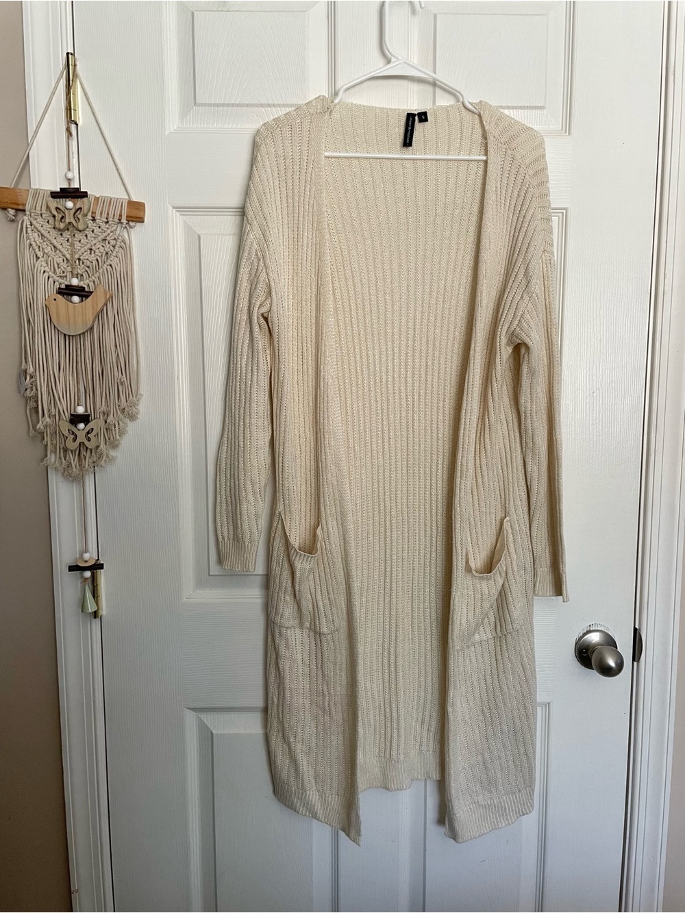 Moon & Madison Women’s size Small Cream Open-Front Long Knit Cardigan Sweater